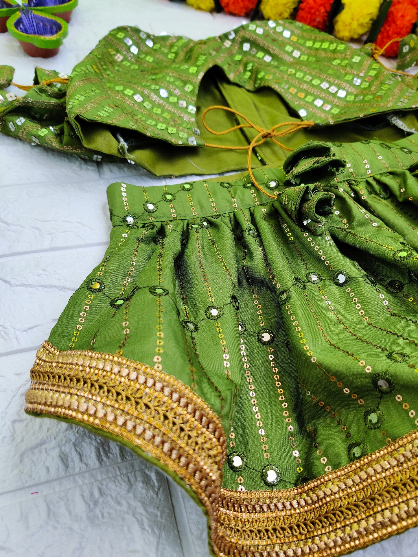 Henna Leheriya Lehenga