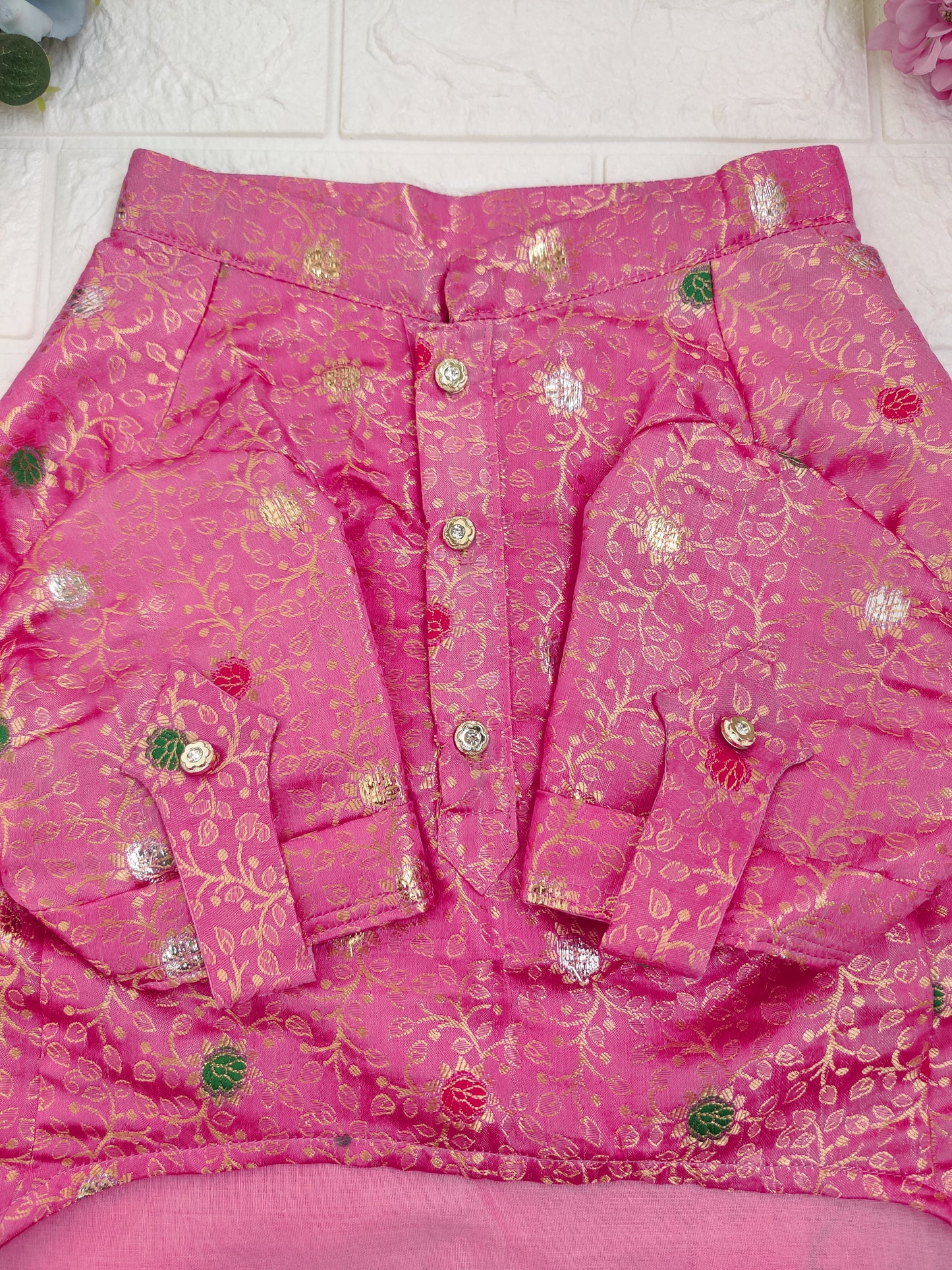 Gulabi Masti Kurta