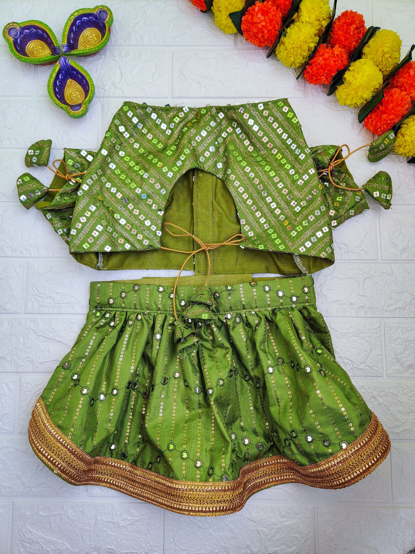 Henna Leheriya Lehenga