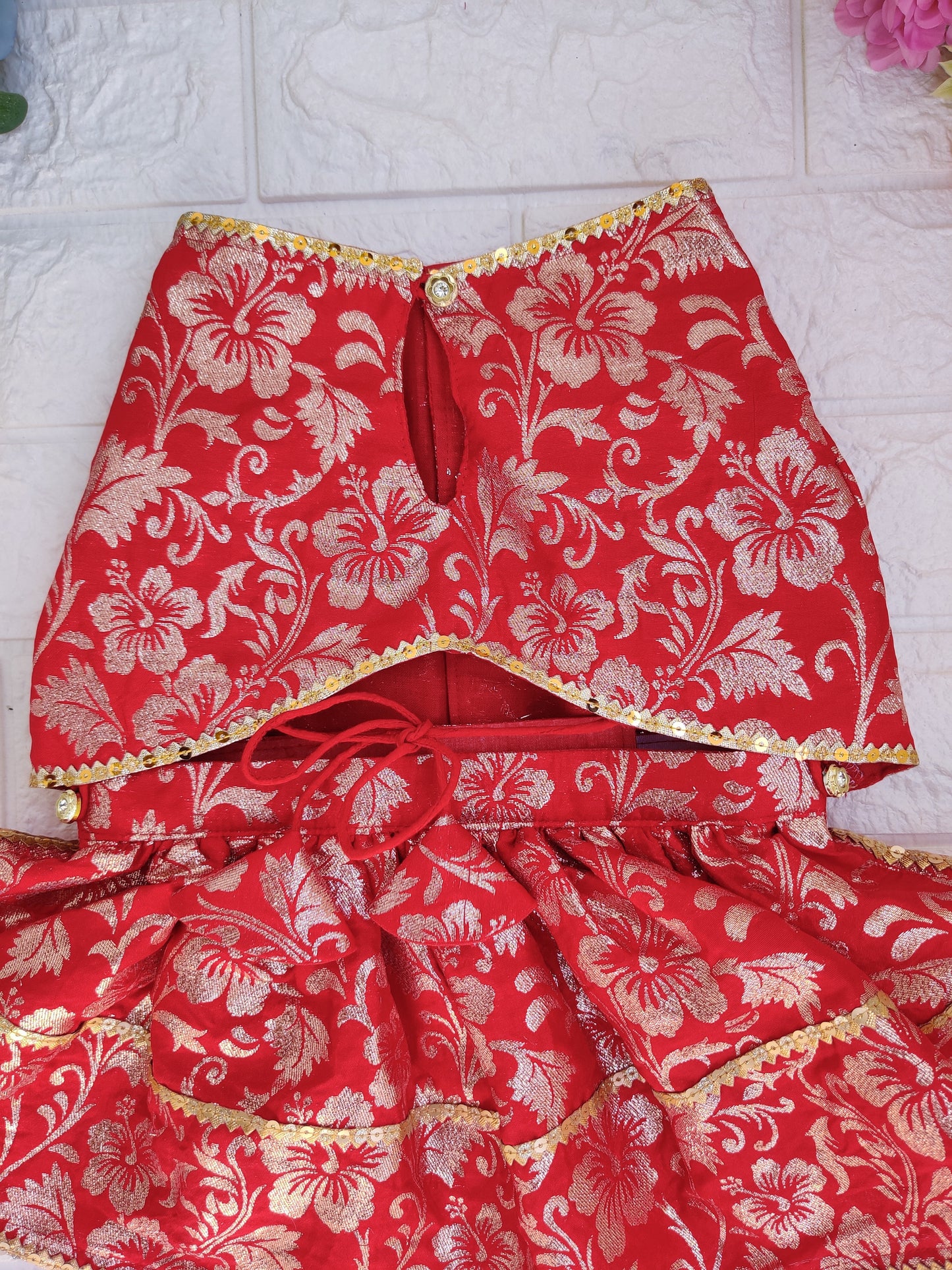 Laal Pari Lehenga