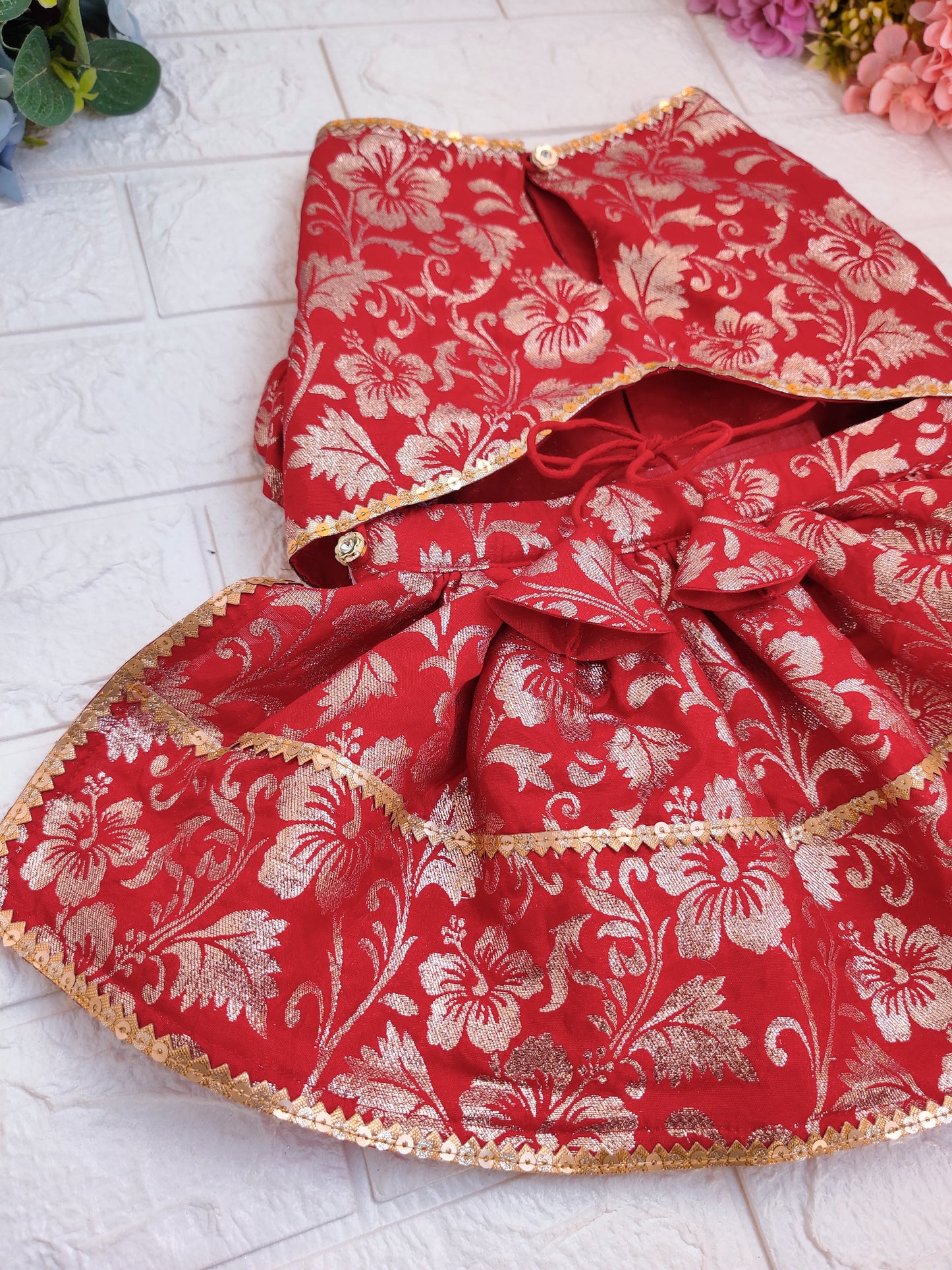 Laal Pari Lehenga