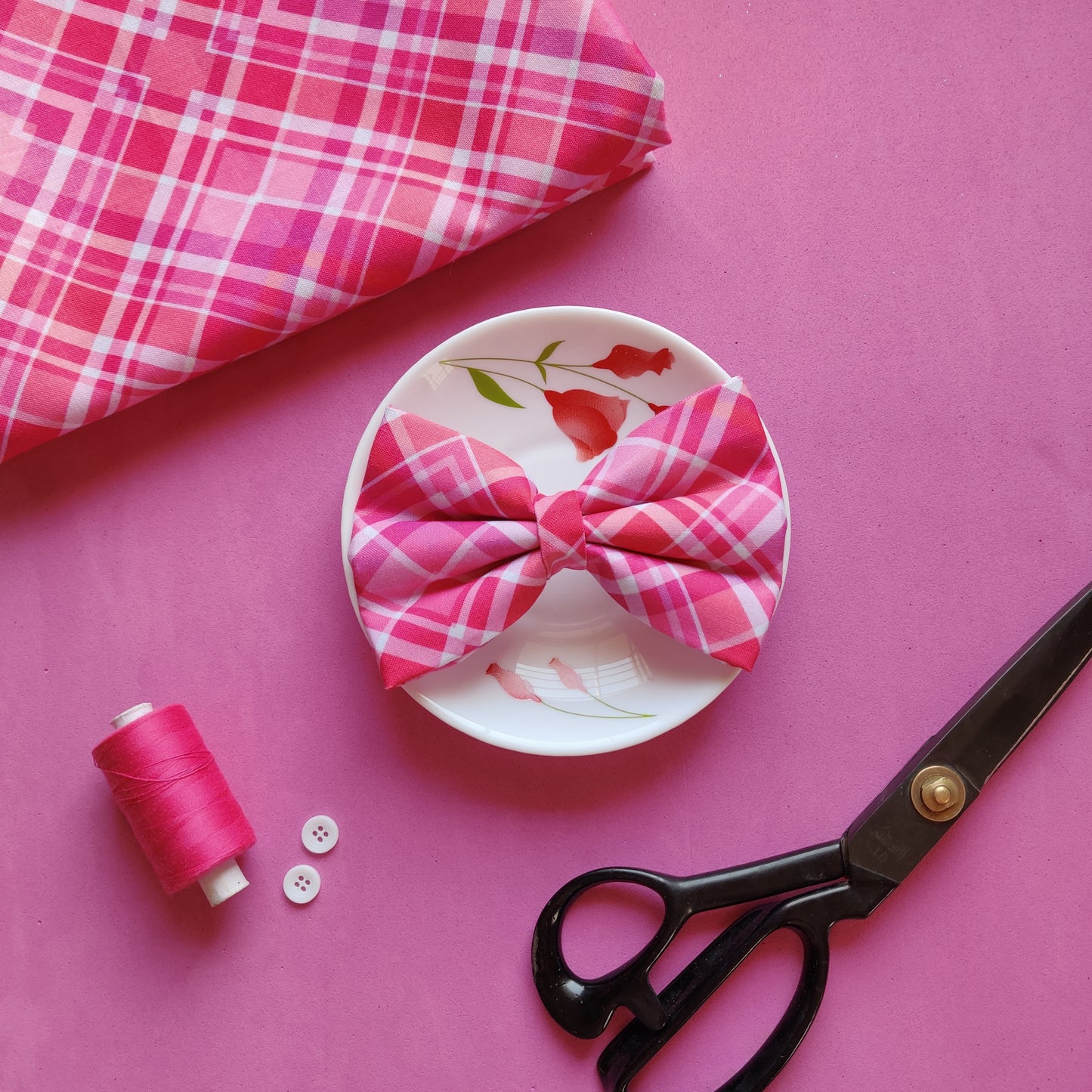 Valentine Plaid Classic Bow