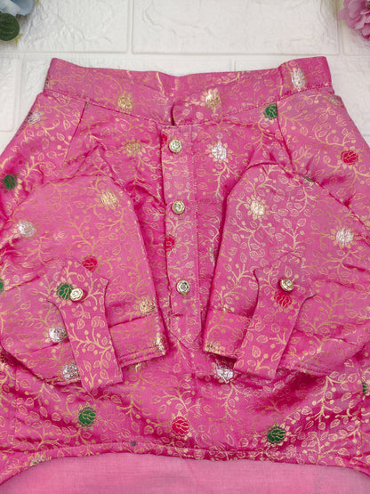 Gulabi Masti Kurta