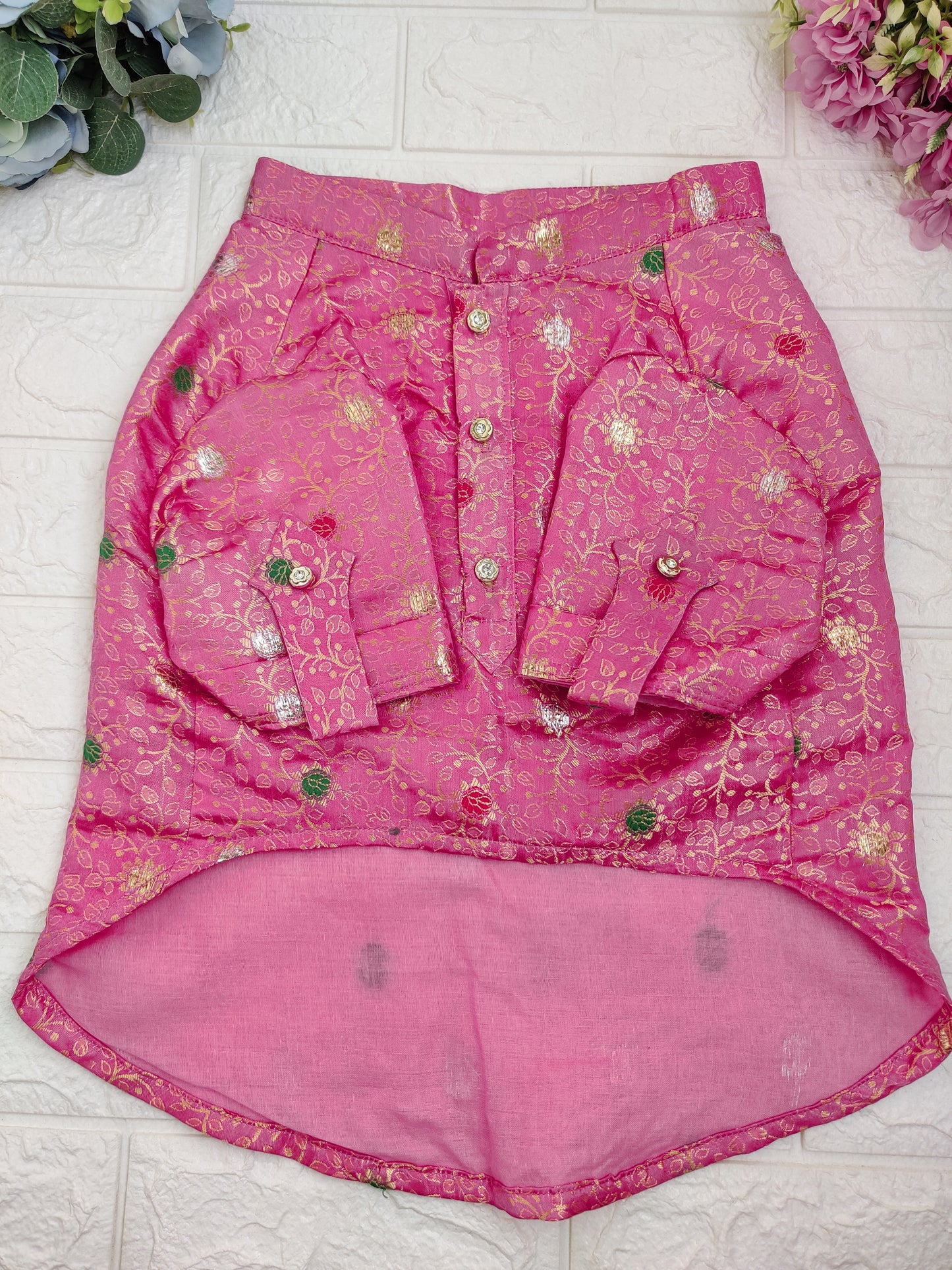 Gulabi Masti Kurta